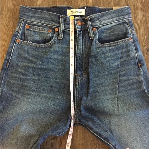 Madewell The Momjean in Downey Wash Size 25 - Picture 14 of 16